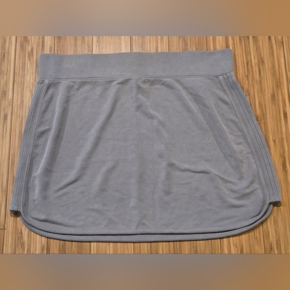 NWOT Athleta Gray Women's Skirt